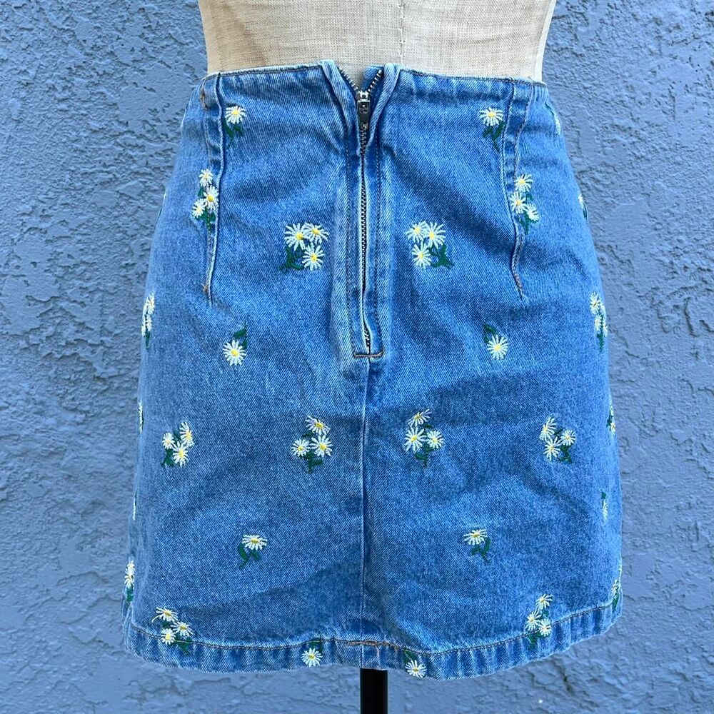 Denim Mini SKirt in Size 2 Carrots Novelty print cottagecore - Picture 5 of 8